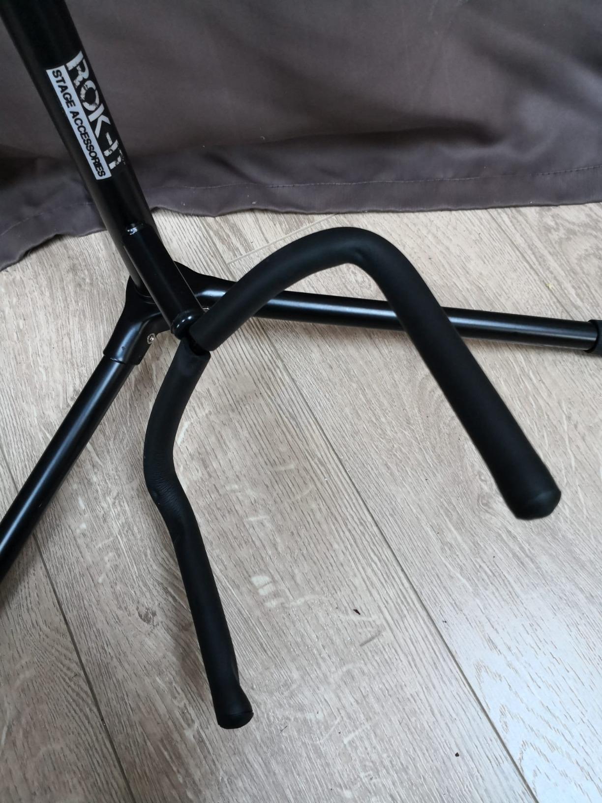 Gator RI-GTRSTD-1 Rok-It Gitarrenständer Schwarz Matt
