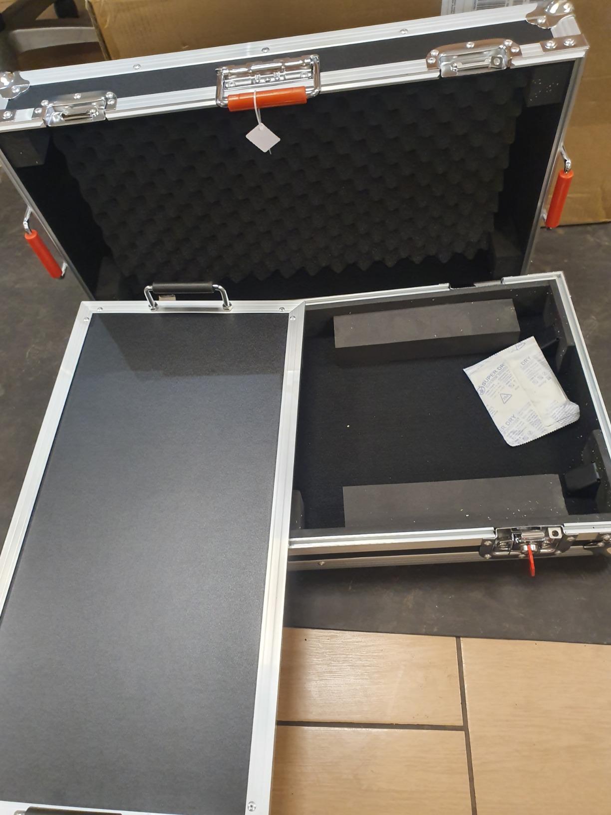 Gator Gig-Box Jr. GW-GIGBOXJR Pedalboard 54,6 cm mit Koffer