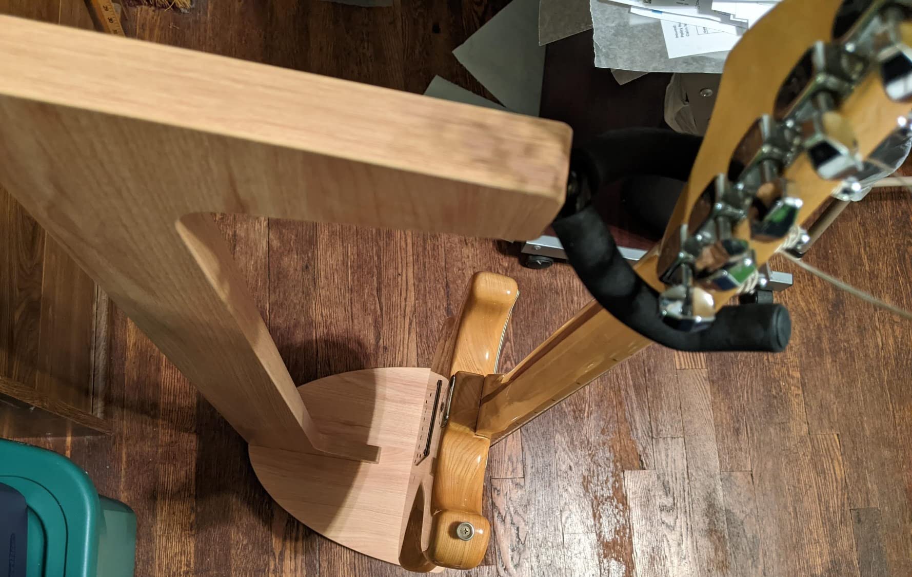 Gator Frameworks Elite GFW-ELITEGTRHNGSTD Gitarrenständer Ahorn