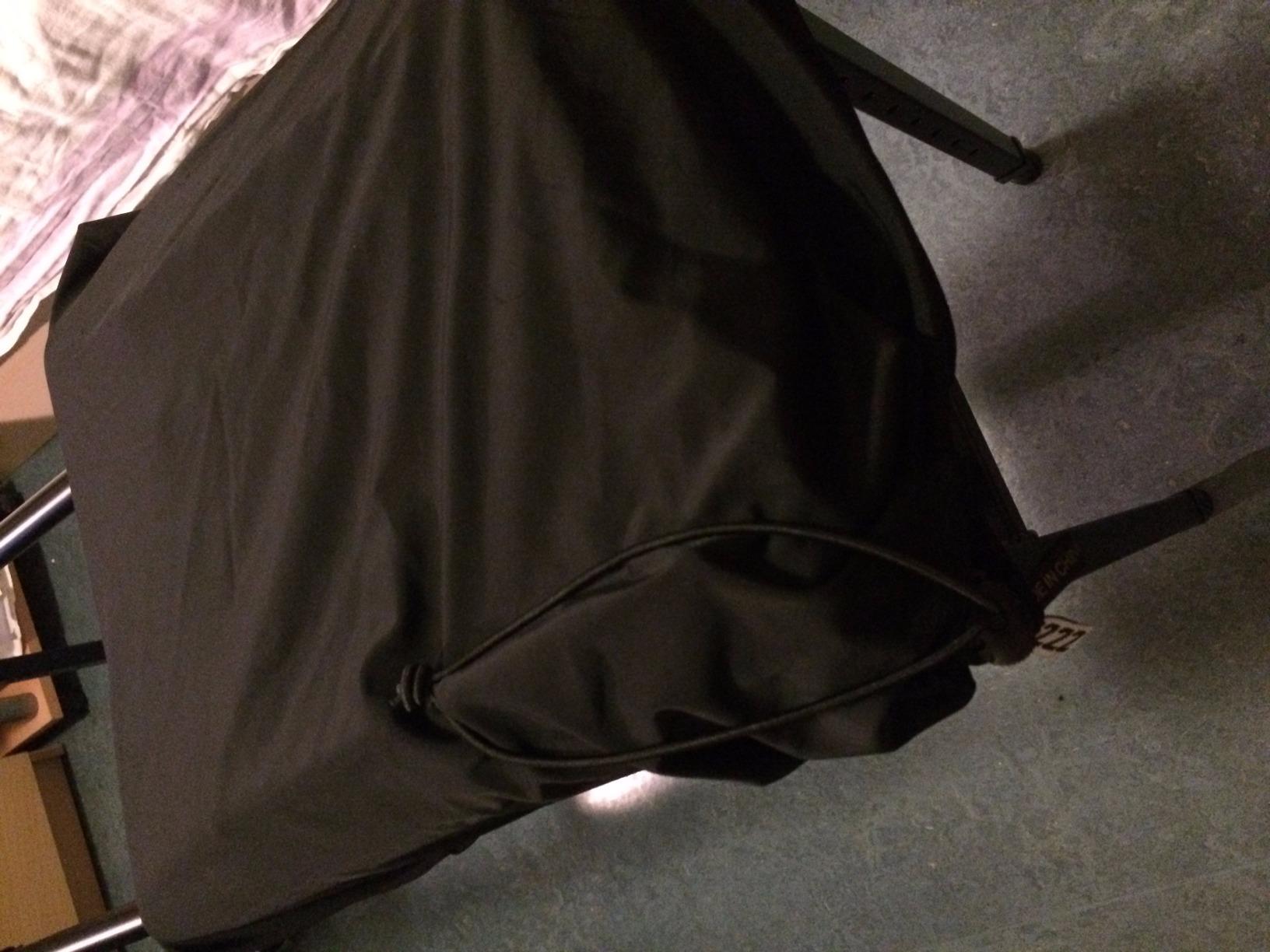 Gator GMC-2222 Mixer Cover 22" x 22" Staubschutz