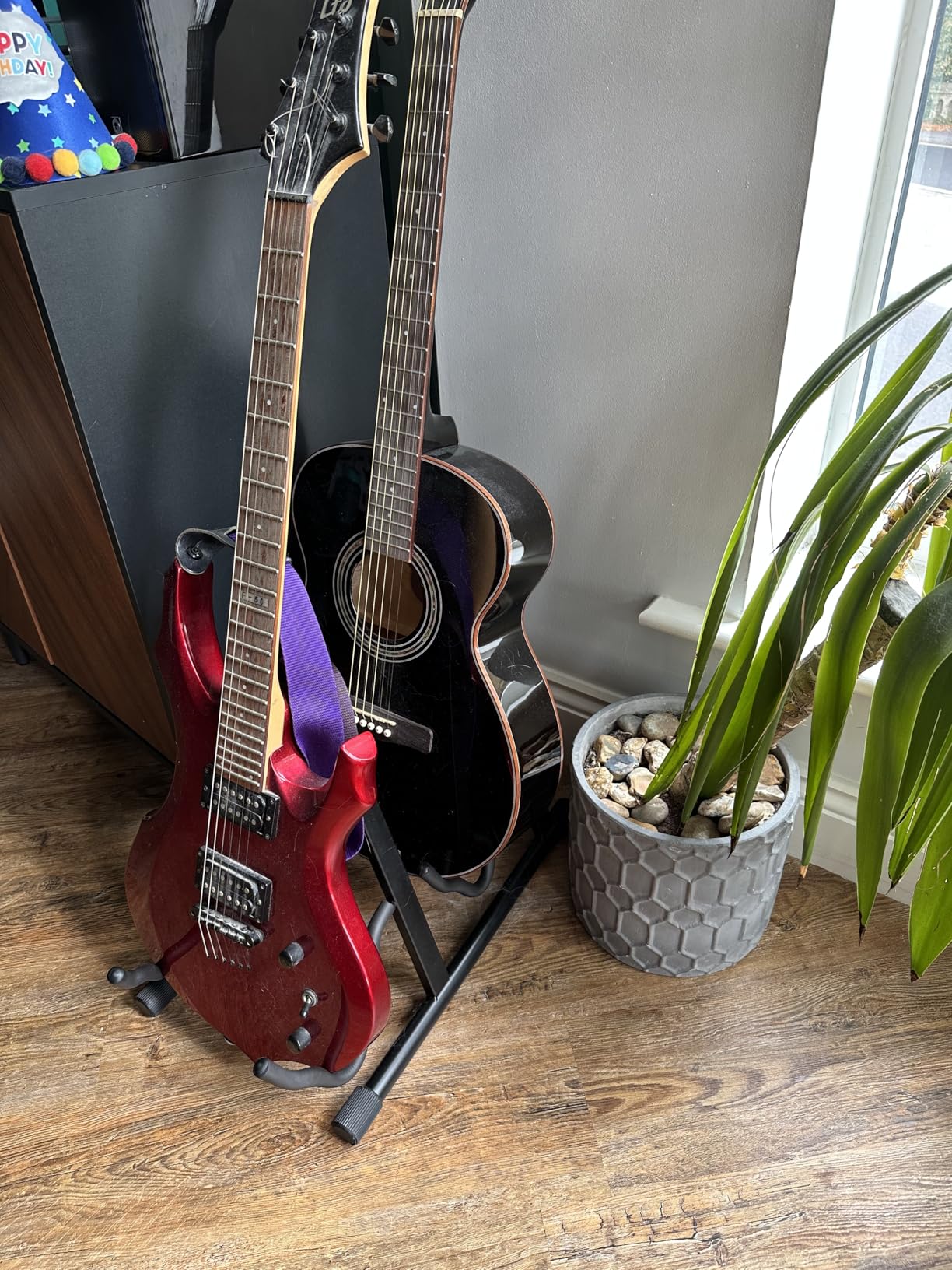 Gator Rok-It RI-GTRAU2X Doppel-Gitarrenständer Stahl klappbar