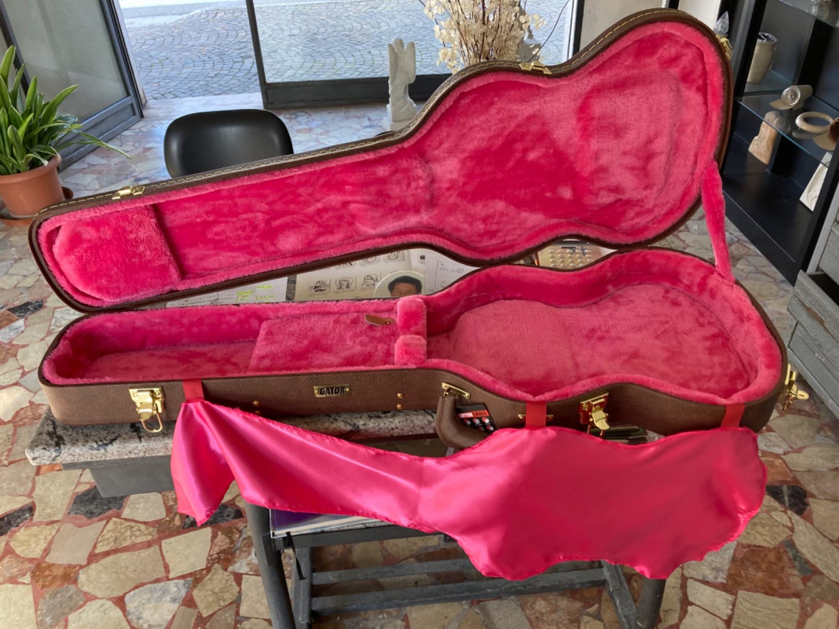 Gator GW-Extreme Gitarrenkoffer L Schwarz
