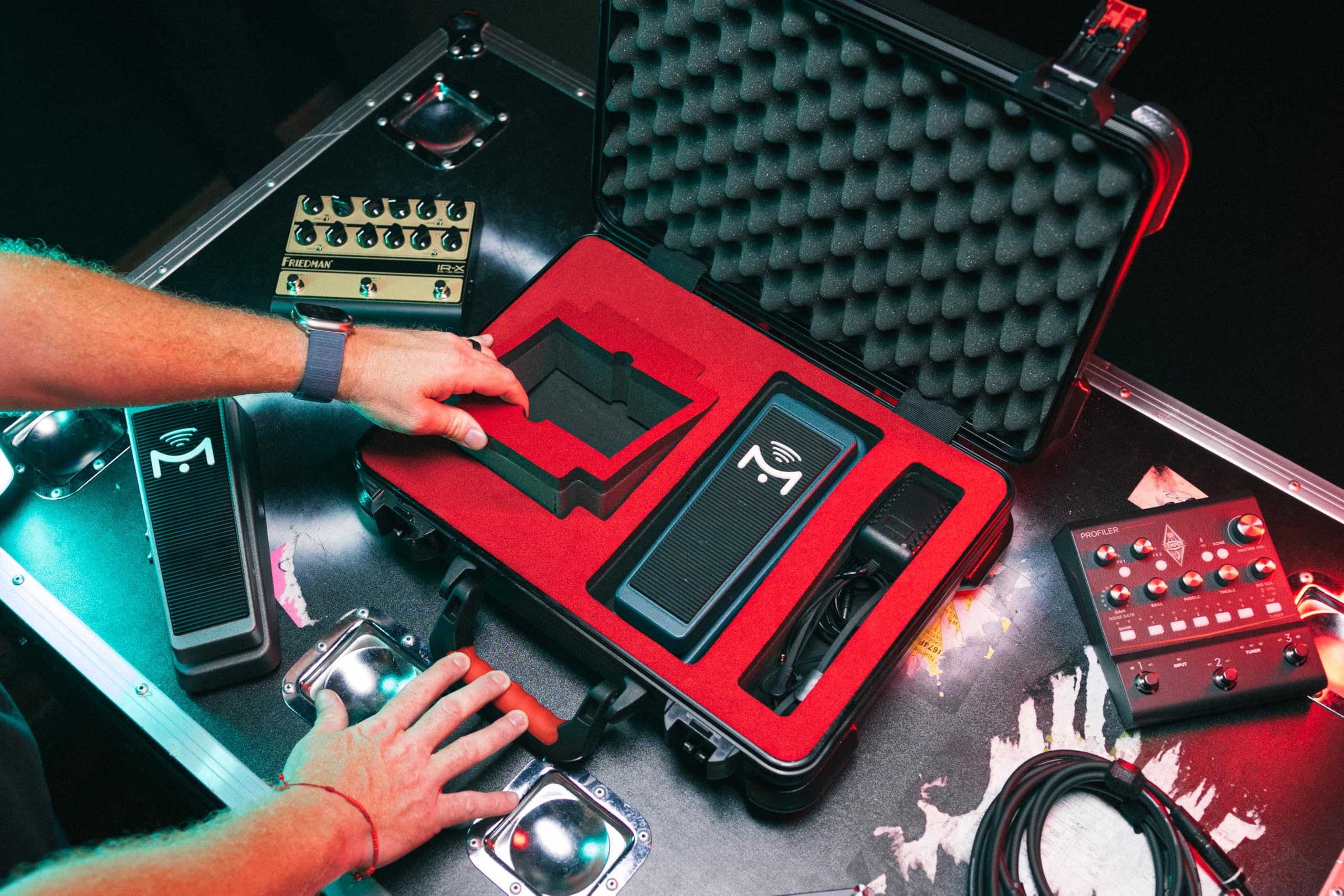 Gator TSA Mini Amp Modeler Koffer HX Stomp Nano Cortex Maß
