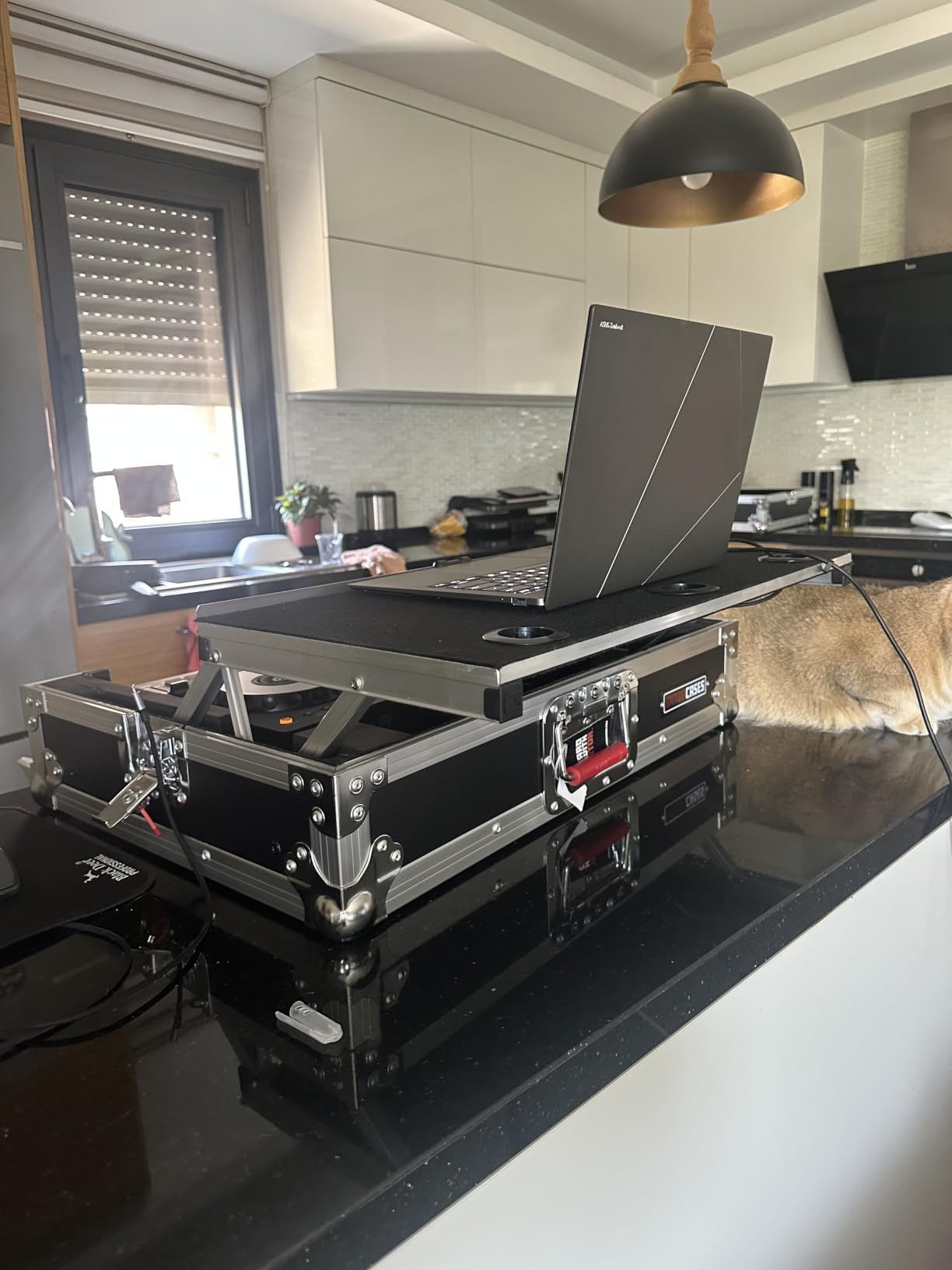 Gator G-Tour G-TOURDSPUNICNTLC DJ-Koffer mit Laptopablage