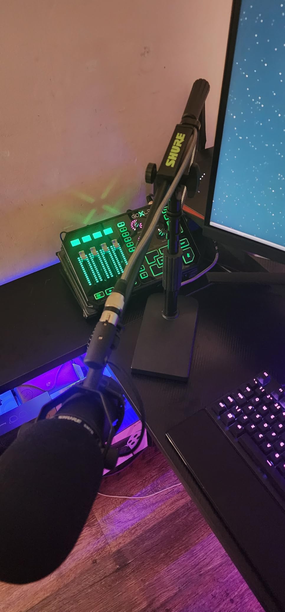Shure by Gator SH-DESKTOP2 Tisch-Mikrofonständer Schwarz