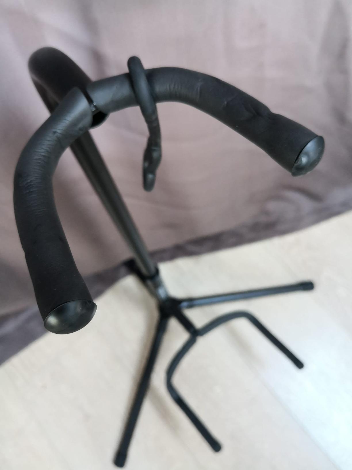 Gator RI-GTRSTD-1 Rok-It Gitarrenständer Schwarz Matt