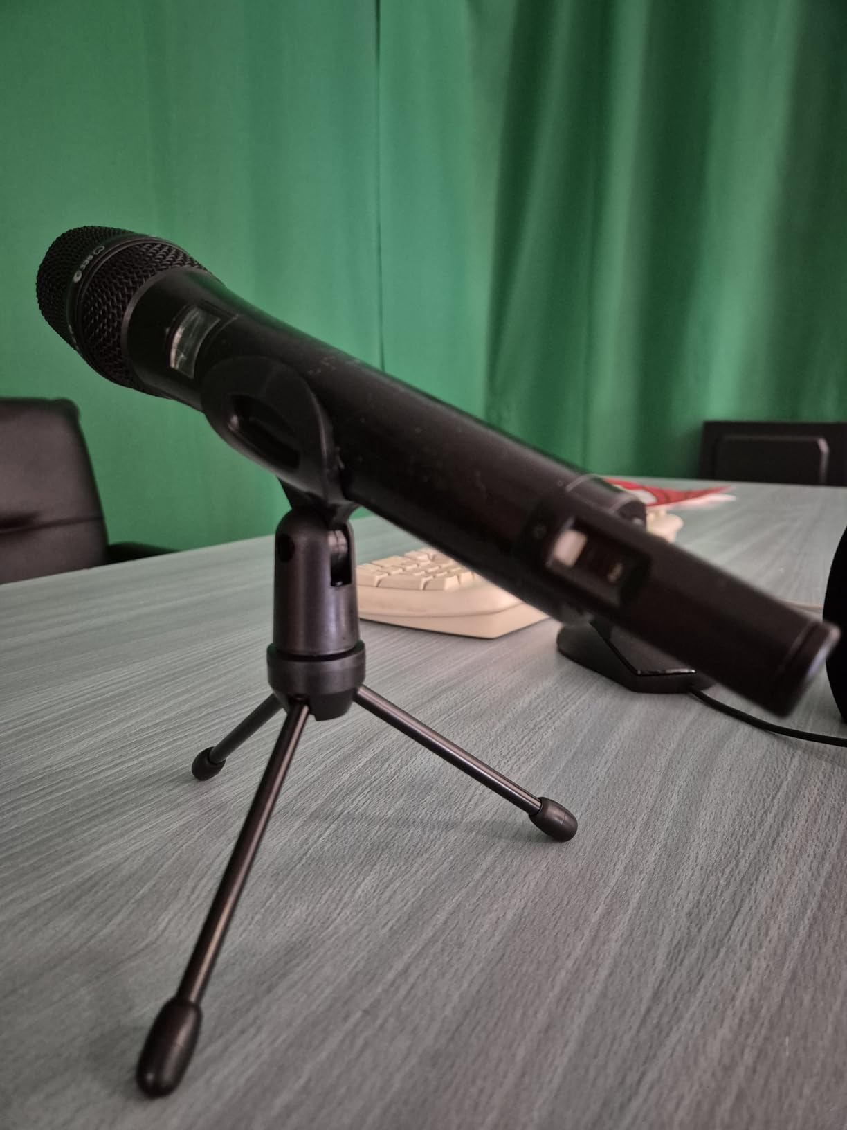 Gator Frameworks GFW-MIC-0250 Mikrofonständer Tisch Mini Tripod