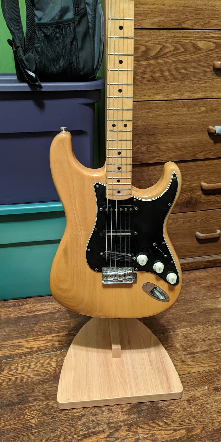Gator Frameworks Elite GFW-ELITEGTRHNGSTD Gitarrenständer Ahorn